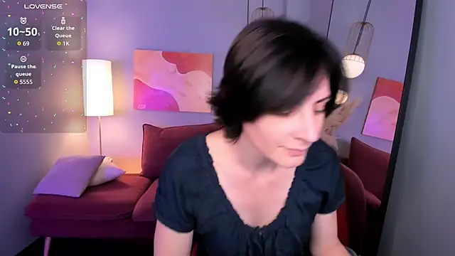 Snapshot of LorenDaze chatting on July 1, 2026, 2:06 pm LorenDaze online show from July 1, 2026, 2:06 pm