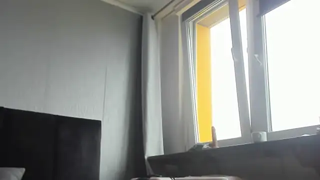 tamarapervert online show from December 3, 2025, 9:09 am