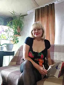 IrmaRose online show from October 2, 2025, 5:00 am