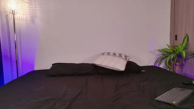 Snapshot of liagirl_cute chatting on April 26, 2026, 6:00 am liagirl cute online show from April 26, 2026, 6:00 am