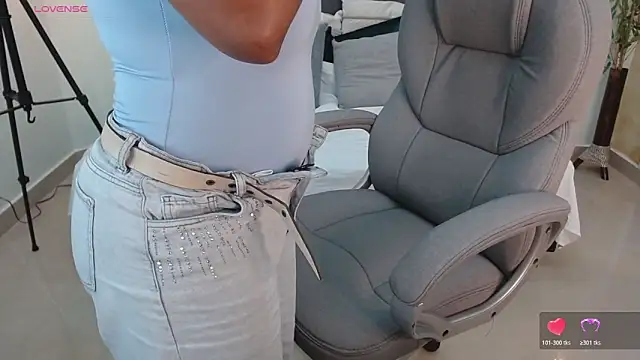 kimara lion online show from March 25, 2026, 11:14 pm