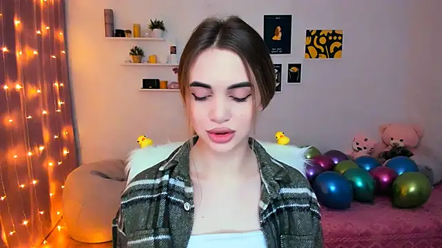 Snapshot of aPieceOfJoy chatting on February 14, 2025, 2:07 am aPieceOfJoy online show from February 14, 2025, 2:07 am