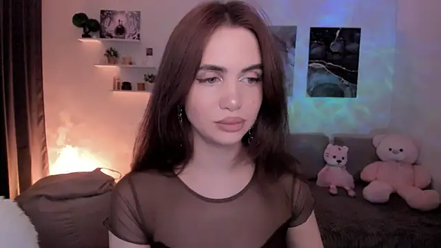 Snapshot of aPieceOfJoy chatting on July 9, 2026, 4:35 am aPieceOfJoy online show from July 9, 2026, 4:35 am