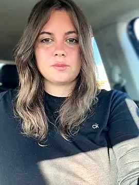 Snapshot of Samantha_official chatting on November 4, 2025, 9:02 am Samantha official online show from November 4, 2025, 9:02 am