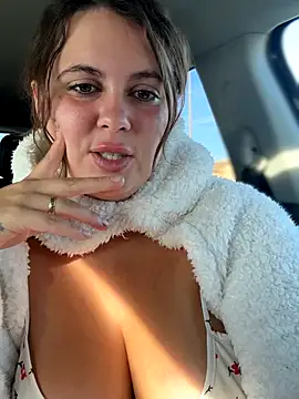 Snapshot of Samantha_official chatting on November 15, 2025, 8:18 am Samantha official online show from November 15, 2025, 8:18 am