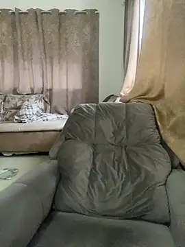 Snapshot of iarinhalatina chatting on October 10, 2025, 5:25 pm iarinhalatina online show from October 10, 2025, 5:25 pm