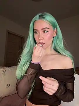 Snapshot of xDinnax chatting on March 19, 2025, 5:28 pm xDinnax online show from March 19, 2025, 5:28 pm