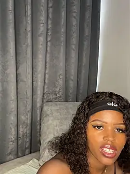 Snapshot of peeky_pinky chatting on November 7, 2025, 10:31 am peeky pinky online show from November 7, 2025, 10:31 am