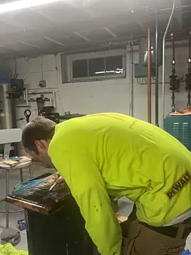 Snapshot of charactrzero chatting on November 14, 2025, 9:40 pm charactrzero online show from November 14, 2025, 9:40 pm