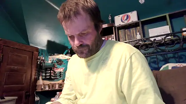 Snapshot of charactrzero chatting on November 10, 2025, 12:59 am charactrzero online show from November 10, 2025, 12:59 am