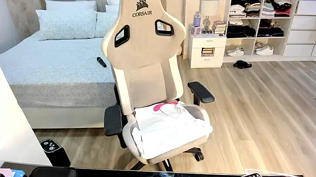 stefializon online show from March 17, 2026, 1:08 am