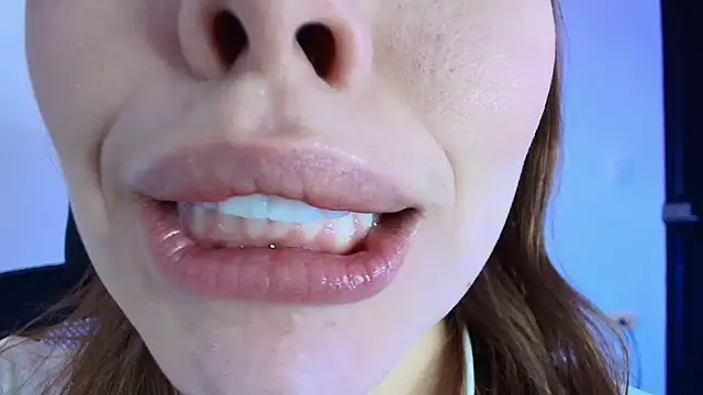 Snapshot of lisbet21x chatting on February 18, 2026, 9:11 pm lisbet21x online show from February 18, 2026, 9:11 pm