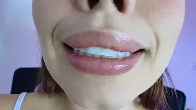 Snapshot of lisbet21x chatting on January 7, 2026, 3:39 pm lisbet21x online show from January 7, 2026, 3:39 pm