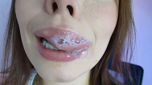 Snapshot of lisbet21x chatting on December 19, 2025, 7:38 pm lisbet21x online show from December 19, 2025, 7:38 pm