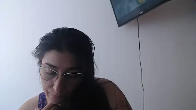 andreaisis2 online show from May 16, 2026, 6:18 pm