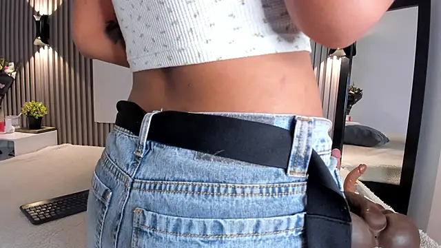 Snapshot of Zafiiraa chatting on October 24, 2025, 8:02 am Zafiiraa online show from October 24, 2025, 8:02 am