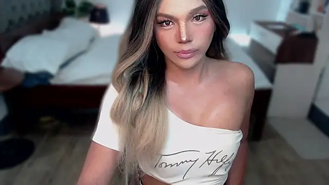 Snapshot of liaa_lurrecams chatting on November 11, 2025, 6:14 pm liaa lurrecams online show from November 11, 2025, 6:14 pm