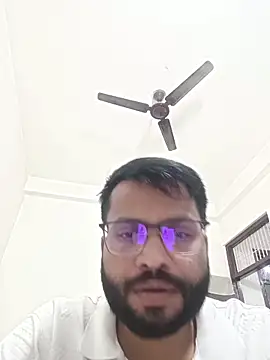 hindisexboy25year online show from November 20, 2025, 11:00 am