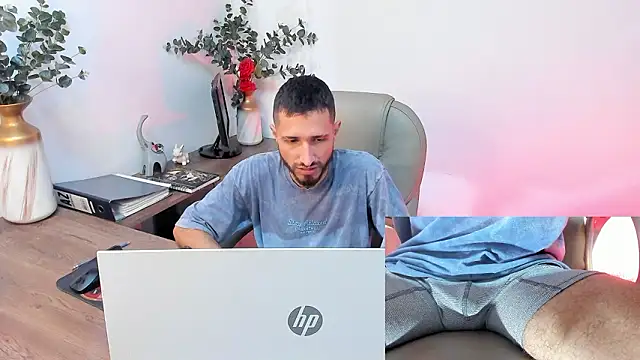 Snapshot of sam_bisex chatting on February 25, 2026, 3:07 am sam bisex online show from February 25, 2026, 3:07 am