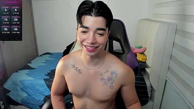 Snapshot of santy7v7 chatting on October 25, 2025, 1:12 pm santy7v7 online show from October 25, 2025, 1:12 pm