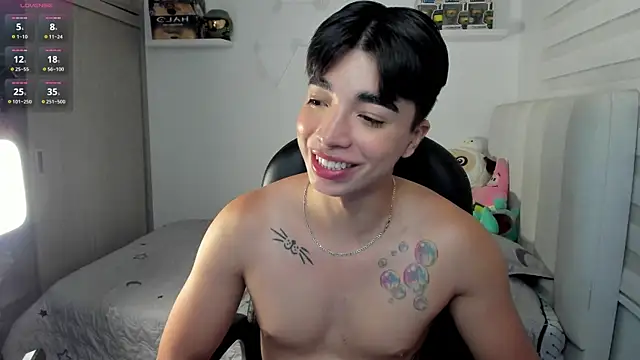 Snapshot of santy7v7 chatting on November 29, 2025, 1:33 pm santy7v7 online show from November 29, 2025, 1:33 pm