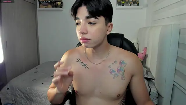 Snapshot of santy7v7 chatting on December 16, 2025, 1:26 pm santy7v7 online show from December 16, 2025, 1:26 pm