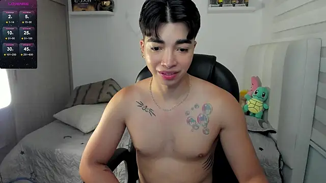 Snapshot of santy7v7 chatting on November 14, 2025, 1:37 pm santy7v7 online show from November 14, 2025, 1:37 pm