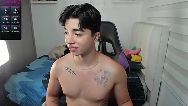 Snapshot of santy7v7 chatting on October 18, 2025, 1:13 pm santy7v7 online show from October 18, 2025, 1:13 pm