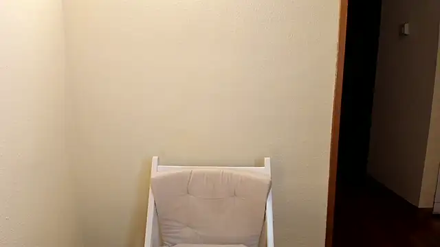 Snapshot of Annloveyou chatting on February 25, 2025, 11:15 pm Annloveyou online show from February 25, 2025, 11:15 pm