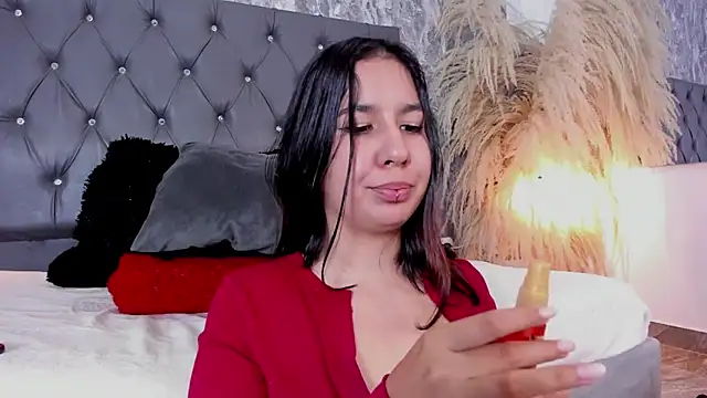 Lia sarahi online show from March 14, 2025, 5:46 pm