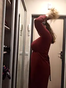 DienkaGreen online show from November 1, 2025, 1:38 pm