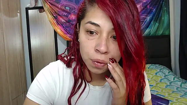 Snapshot of Alexxx_andr4 chatting on November 5, 2025, 10:18 am Alexxx andr4 online show from November 5, 2025, 10:18 am