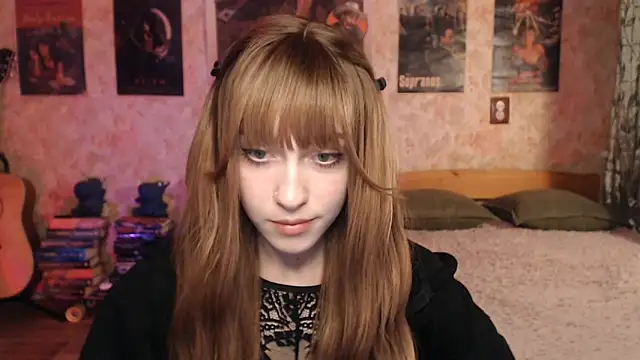 Friendly Ellie online show from March 19, 2026, 11:16 pm