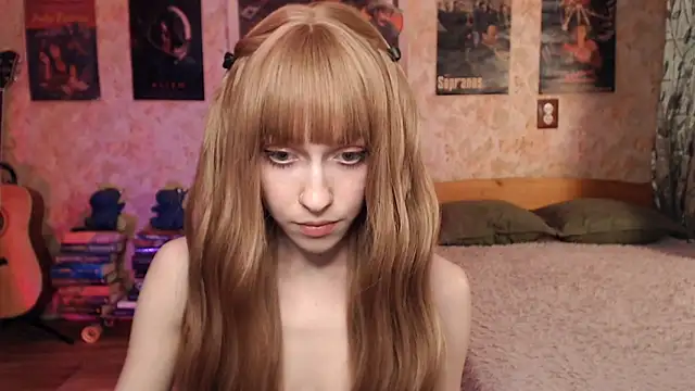 Friendly Ellie online show from December 5, 2025, 1:10 pm