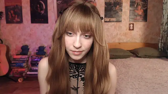 Friendly Ellie online show from March 3, 2026, 1:18 pm