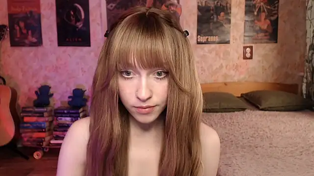 Friendly Ellie online show from May 13, 2026, 12:17 am