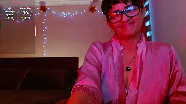 Snapshot of ISABEEL_SOFIA01 chatting on January 11, 2026, 11:17 am ISABEEL SOFIA01 online show from January 11, 2026, 11:17 am