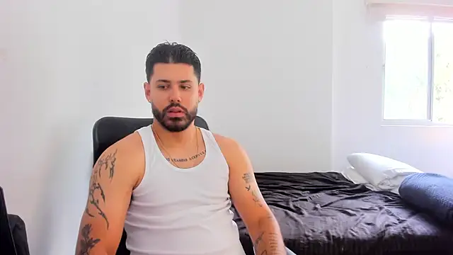 Snapshot of Justyn_Torres chatting on January 9, 2026, 5:20 pm Justyn Torres online show from January 9, 2026, 5:20 pm