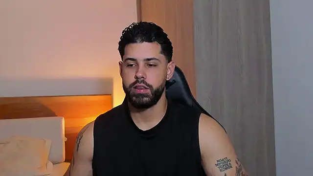 Justyn Torres online show from March 1, 2025, 1:18 pm