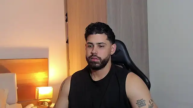 Justyn Torres online show from March 1, 2025, 4:22 pm