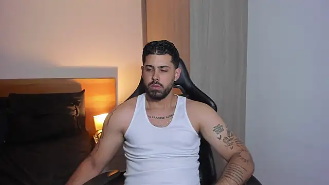 Justyn Torres online show from December 10, 2024, 7:11 pm