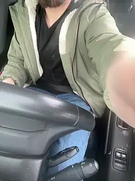 agitnizci13 online show from February 12, 2026, 10:48 am