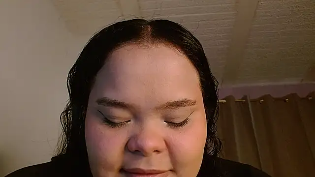 sexychubby    online show from February 4, 2026, 6:47 pm