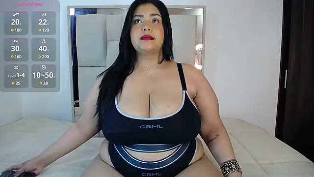 AmandaRousel online show from February 22, 2025, 1:46 pm