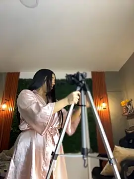 Amandanauty online show from December 3, 2025, 7:08 am