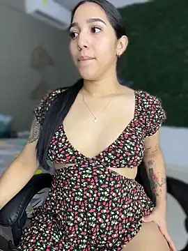 Amandanauty online show from March 17, 2026, 4:59 am