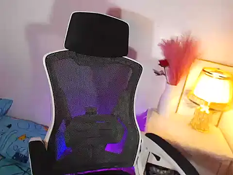 Snapshot of MajesticKitana chatting on February 5, 2026, 3:13 am MajesticKitana online show from February 5, 2026, 3:13 am