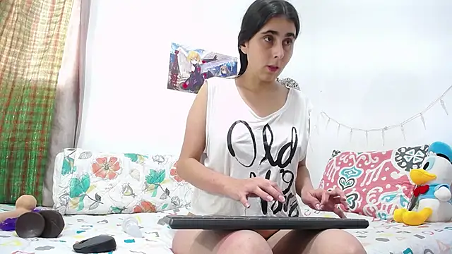 Snapshot of camila_camila chatting on February 5, 2026, 1:51 pm camila camila online show from February 5, 2026, 1:51 pm