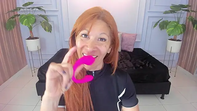 cintiagreyx online show from March 14, 2026, 11:27 am