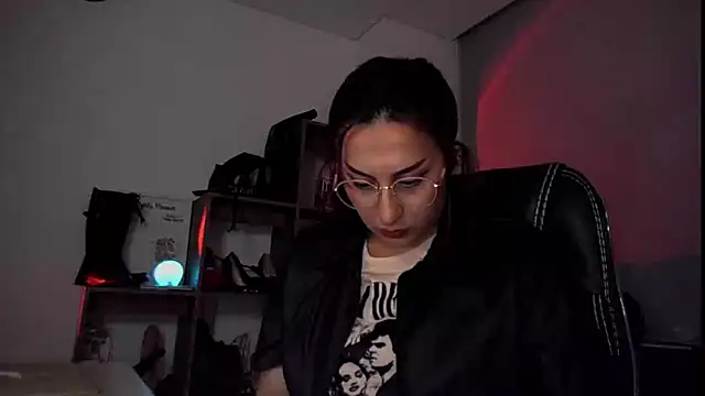 Snapshot of Scarlett_Sen chatting on September 16, 2025, 6:31 pm Scarlett Sen online show from September 16, 2025, 6:31 pm